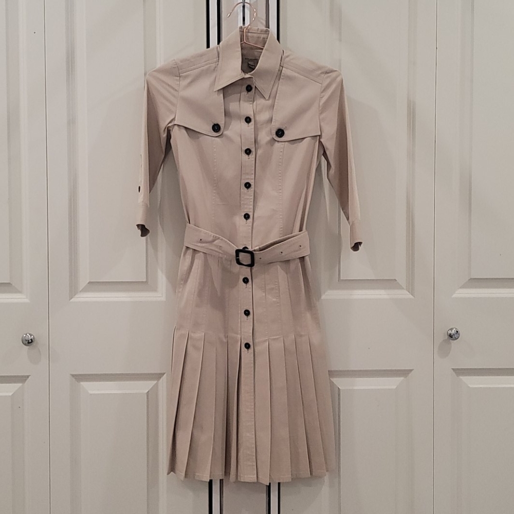 Burberry london trench coat style dress